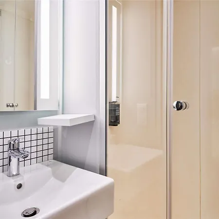 Hotel Ibis Budget Saint-maurice 2*