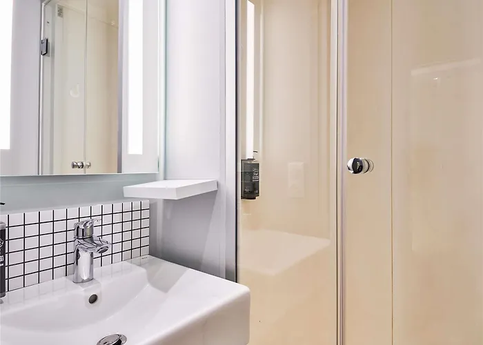 Hotel Ibis Budget Saint-maurice 2*